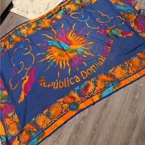 NWT Vibrant Republica Dominicana Sun Versatile Sarong